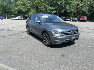 Used 2021 Volkswagen Tiguan SE image 1