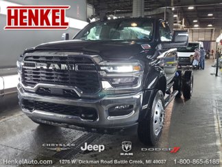 Used 2025 RAM 4500 4x4 Regular Cab DRW image 1