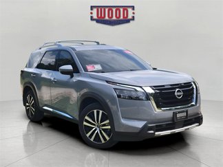 Used 2025 Nissan Pathfinder Platinum w/ Cargo Package image 1
