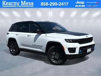 New 2025 Jeep Grand Cherokee Trailhawk w/ Luxury Tech Group III image 1