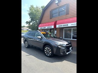 Used 2025 Subaru Outback Touring image 1
