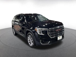 Used 2024 GMC Terrain SLT image 1