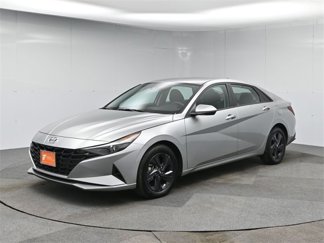Used 2023 Hyundai Elantra SEL image 1