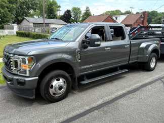 Used 2021 Ford F350 Limited image 1