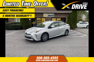 Used 2019 Toyota Prius LE image 1