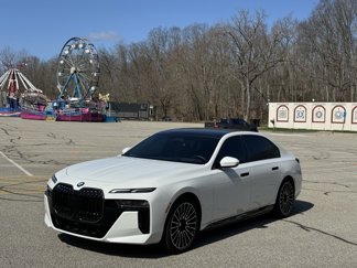 Used 2024 BMW i7 eDrive50 w/ M Sport Package image 1