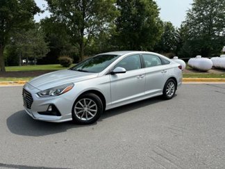 Used 2018 Hyundai Sonata SE image 1