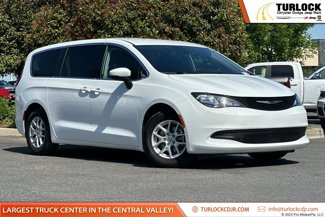 Used 2023 Chrysler Voyager LX image 1