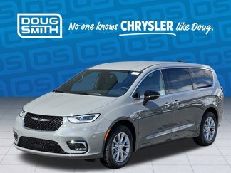 New 2025 Chrysler Pacifica Select image 1