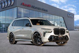 Used 2025 BMW X7 M60i image 1