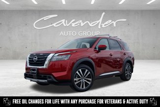 New 2025 Nissan Pathfinder Platinum image 1