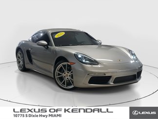 Used 2025 Porsche 718 Cayman image 1
