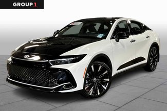 Certified 2025 Toyota Crown Platinum image 1