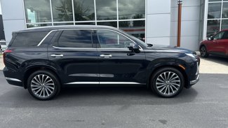 Used 2025 Hyundai Palisade Calligraphy image 1