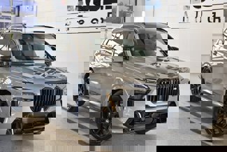 New 2026 BMW X7 M60i image 1