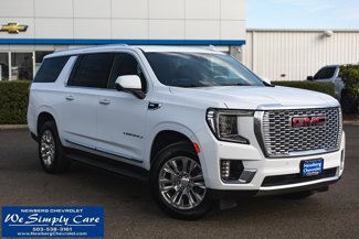 Used 2023 GMC Yukon XL Denali image 1