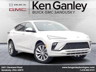 New 2025 Buick Envista Avenir image 1
