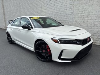 Used 2025 Honda Civic Type R image 1