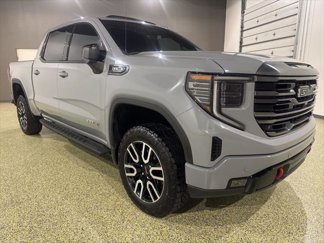 Used 2024 GMC Sierra 1500 AT4 w/ Technology Package image 1