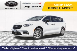 New 2026 Chrysler Pacifica Select image 1
