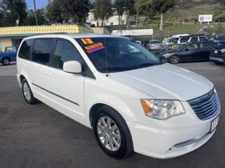 Used 2013 Chrysler Town & Country Touring image 1