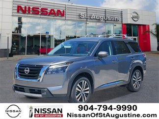 New 2025 Nissan Pathfinder Platinum image 1