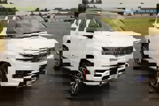 New 2025 Jeep Grand Wagoneer 4WD image 1