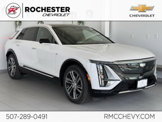 New 2025 Cadillac Lyriq Luxury image 1