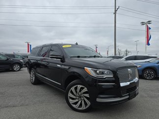 Used 2022 Lincoln Navigator L Reserve image 1
