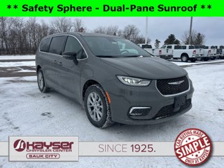 New 2025 Chrysler Pacifica Select image 1