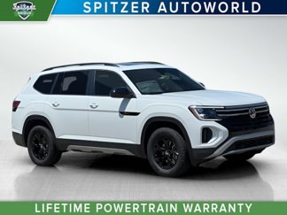 New 2025 Volkswagen Atlas Peak Edition SE image 1