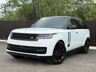 Used 2025 Land Rover Range Rover Long Wheelbase SE image 1