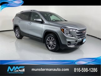 Used 2023 GMC Terrain SLT image 1