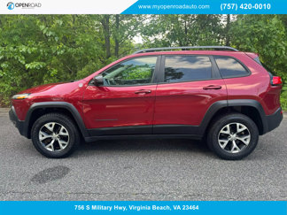 Used 2017 Jeep Cherokee Trailhawk w/ Comfort/Convenience Group image 1