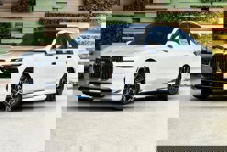 New 2025 BMW i7 eDrive50 image 1