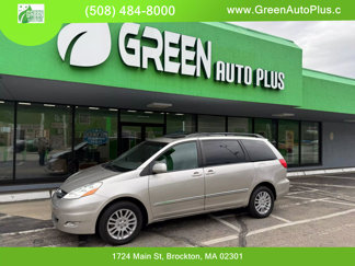 Used 2010 Toyota Sienna XLE image 1
