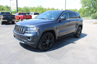 Used 2013 Jeep Grand Cherokee Altitude image 1