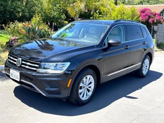 Used 2018 Volkswagen Tiguan SE w/ Panoramic Sunroof Package image 1