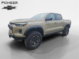 New 2024 Chevrolet Colorado ZR2 w/ ZR2 Convenience Package III image 1