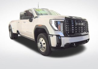 Used 2024 GMC Sierra 3500 Denali Ultimate image 1