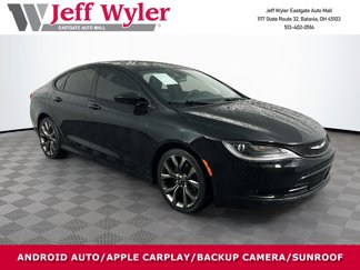 Used 2016 Chrysler 200 S image 1