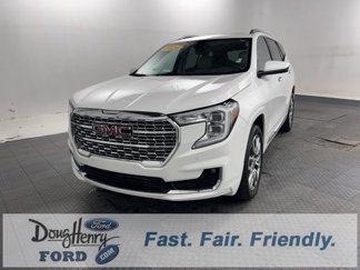 Used 2024 GMC Terrain Denali w/ Denali Premium Package image 1