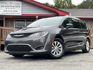 Used 2019 Chrysler Pacifica Touring-L image 1