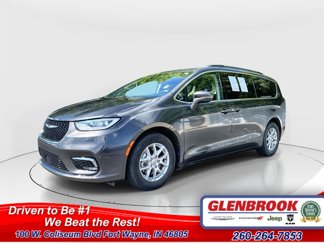 Used 2022 Chrysler Pacifica Touring-L image 1