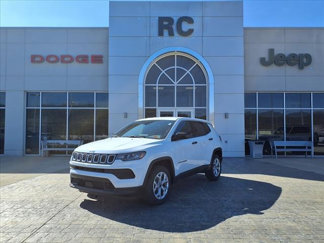 New 2025 Jeep Compass Latitude image 1