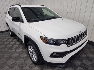New 2025 Jeep Compass Latitude image 1