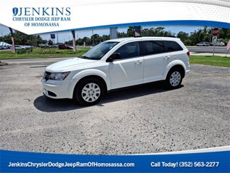 Used 2020 Dodge Journey SE image 1
