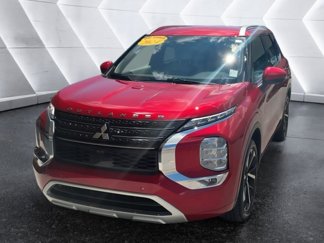 Used 2024 Mitsubishi Outlander SEL image 1
