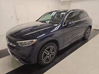 Used 2024 Mercedes-Benz GLC 300 4MATIC image 1