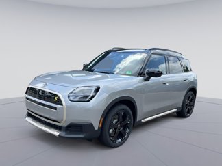 New 2025 MINI Cooper Countryman SE image 1
